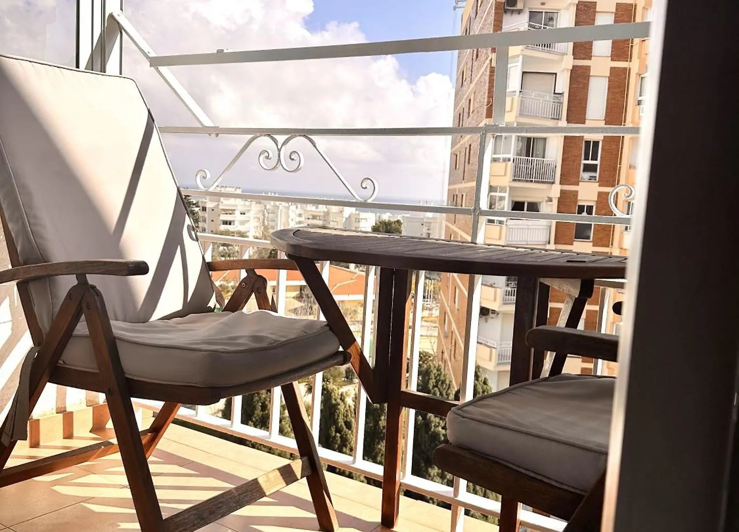 2 Bedrooms And 2 Bathrooms With Sea View At Piscis Benalmadena Arroyo