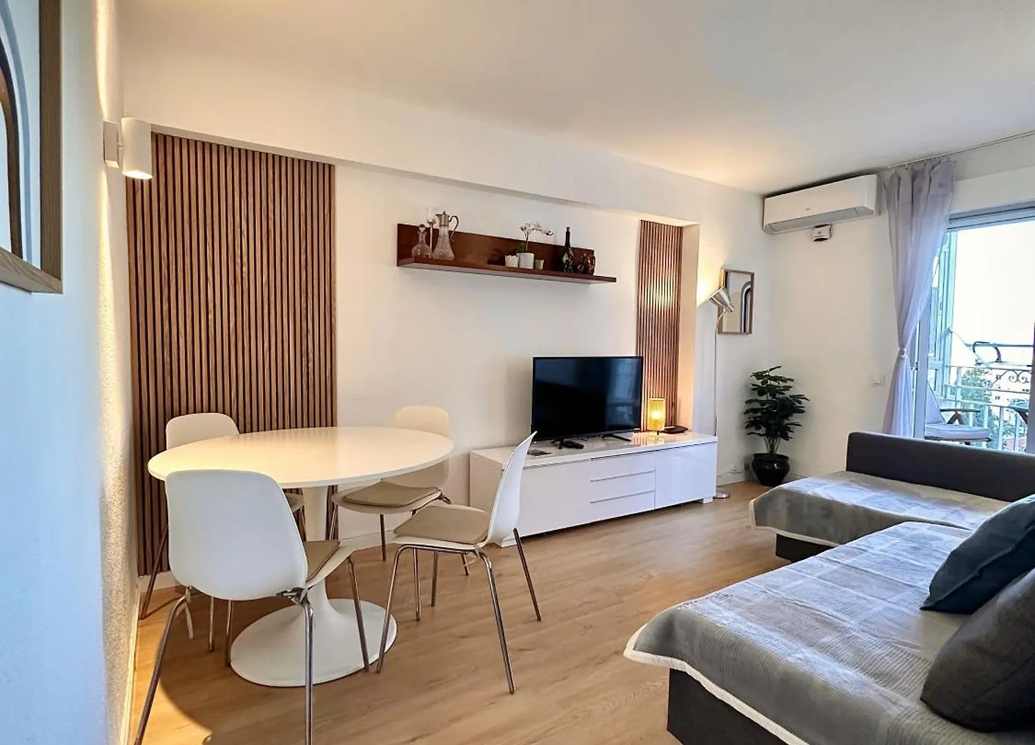 2 Bedrooms And 2 Bathrooms With Sea View At Piscis Benalmadena Arroyo