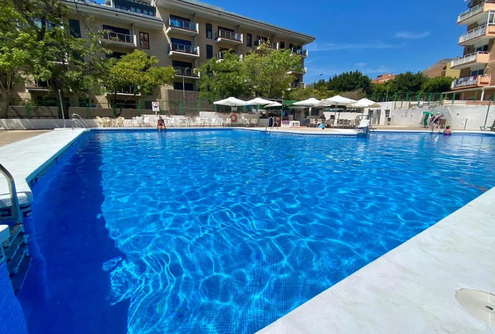 2 Bedrooms And 2 Bathrooms With Sea View At Piscis Benalmadena Arroyo Apartment